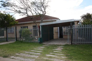 House - Ad posted by sharotach