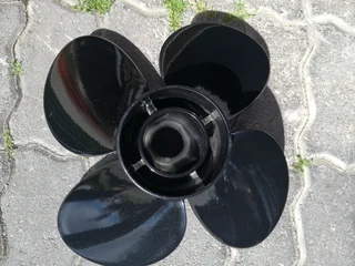 Four blade 13 and 14 pitch props