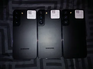 Samsung S22s