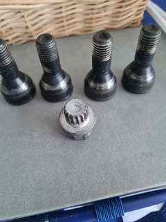 Bmw original locknut set e46