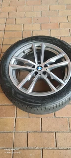 19&#34;BMW M SPORT RIM PLUS BRIDGESTONE RUNFLAT TYRE 70% THREAD