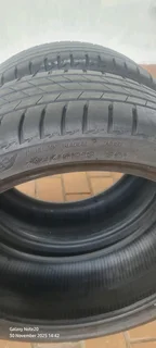 BRIDGESTONE 215/40/18 INCH TYRE r999