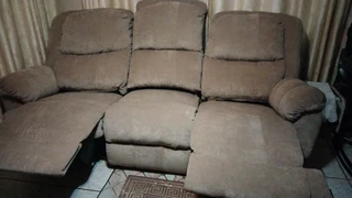 Urgent Sale Of 3 Seater Recliner Lounge Suite