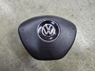 VW Golf 7 dashboard &amp; airbags.