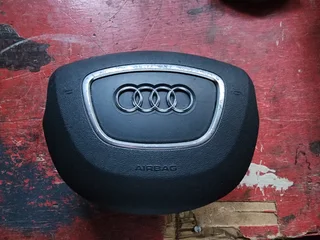 Audi driver and passenger airbags