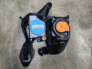 Mercedes A Class, CLA Seatbelts