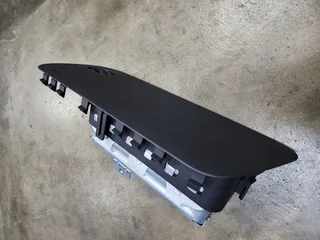 VW Polo 6 / Vivo Passenger airbag