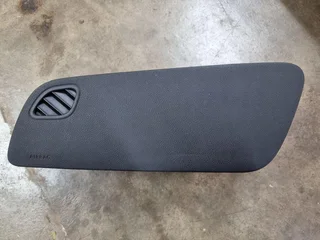 VW Polo 6 / Vivo Passenger airbag