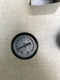 Air pressure gauges x 2 1/4&#34; size tread