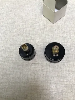 Air pressure gauges x 2 1/4&#34; size tread