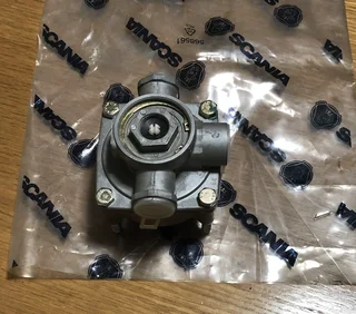 Knorr-Bremse RE1110 I76792 Relay Valve