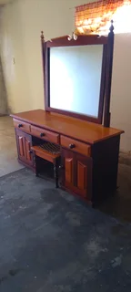 Dressing table