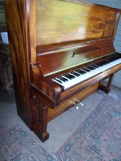 Reinhold Schrother Piano