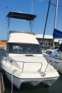 COBRA CAT 800 ON MOORING 2 X 150 HP MERCURY VERADO 2016 MODEL150 / 152 HOURS.
