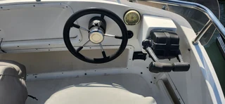 COBRA CAT 800 ON MOORING 2 X 150 HP MERCURY VERADO 2016 MODEL150 / 152 HOURS.