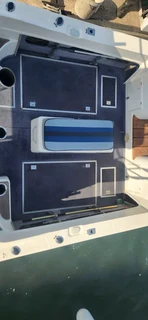 COBRA CAT 800 ON MOORING 2 X 150 HP MERCURY VERADO 2016 MODEL150 / 152 HOURS.