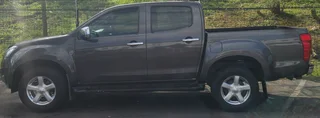 ISUZU D TEC 2913 MODEL DOUBLE CAB 4 X 2