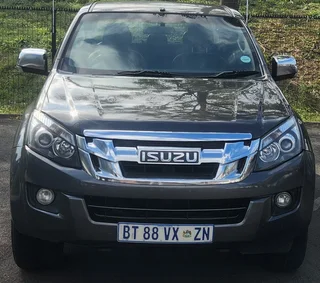 ISUZU D TEC 2913 MODEL DOUBLE CAB 4 X 2