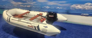 SUZUMAR 390 FOLD UP DUCK 15 HP SUZUKI 4 STROKE 2020 MODEL