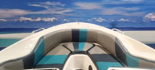 SPASH 19 FT ON TRAILER 200 HP YAMAHA  204 HOURS