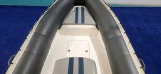 Falcon 580 Centre console on trailer 115 HP Yamaha 4 Stroke 2012 Model 203 Hours.