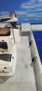 TUG 30 WET DECK ON TRAILER 100 HP YAMAHA 4 STROKE FINANCE ARRANGED