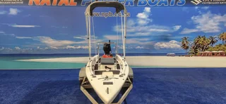 STEALTH POWER FISHA 490 ON TRAILER 20 HP SUZUKI 4 STROKE