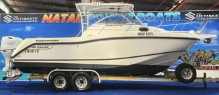 Boston Whaler 255 Conquest On Trailer 2 X 200 Hp Suzuki 4 Strokes