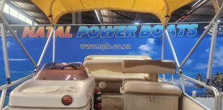 SUN TRACKER 18 SIGNATURE SERIES ON TRAILER 60 HP MERCURY 4 STROKE