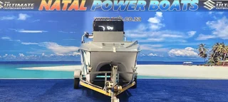 WILDCAT 480 CC ON TRAILER 2 X 40 HP YAMAHA 4 STROKES NON TRIMS