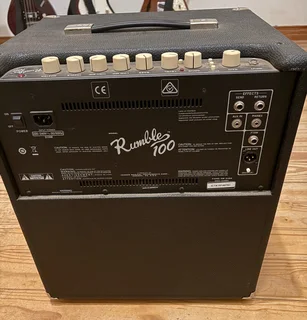 Fender Rumble 100 V3 Bass Combo Amp (Good Condition)