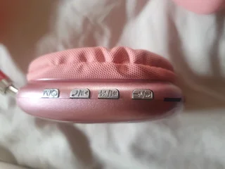 New pink wireless P9 headphones