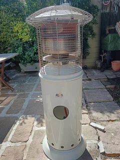 Outdoor gas heater