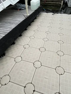 Floating dock system - boat/ jet-ski slide