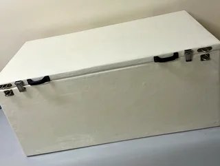 Cooler/Ice box - insulated