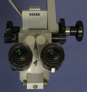 ZEISS OPMI 11 FC Spot SURGICAL MICROSCOPE on S21 FLOOR STAND