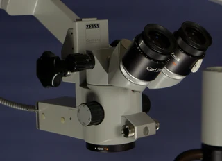 Zeiss Opmi 11 Fc Spot Surgical Microscope On S21 Floor Stand