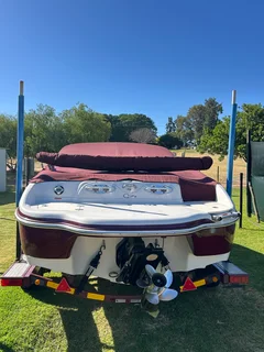 Tahoe Q7i Bowrider speedboat&#43; Trailer — Clanwilliam — FSH, Ready to Launch