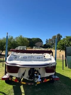 Tahoe Q7i Bowrider speedboat&#43; Trailer — Clanwilliam — FSH, Ready to Launch