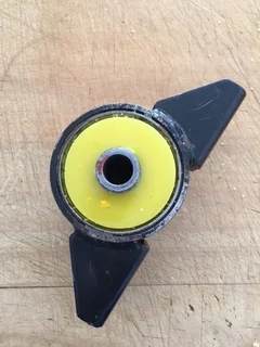 Pajero 3 front diff support bush