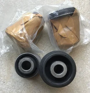 Mitsubishi Pajero gen3 and gen4 rubber lower control arm bushes