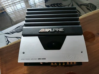 Alpine MRD-M300 V12 AMP