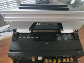 Alpine MRD-M300 V12 AMP