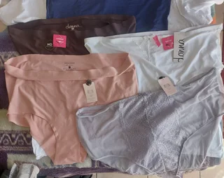 Closing in bulk .Black December sale