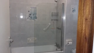 STRAND: Stunning Beachfront apartment