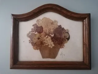 Picture frames and Beautiful framed paintings/pictures