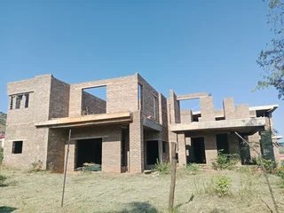 Projects to be finished as your own house in Magaliesburg Country Estate