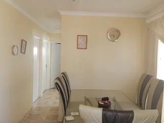 Spacious 3 bedroom House for Rental in Morula View, Move in Ready