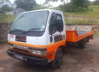 TOWING SERVICE 24H  // ROLLBACK  // MACHINE MOVING