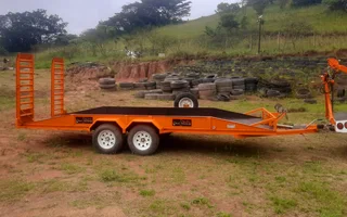 TOWING SERVICE 24H  // ROLLBACK  // MACHINE MOVING